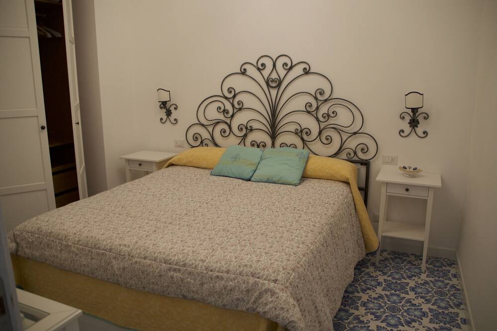 Photo of Bedroom in Marina Grande