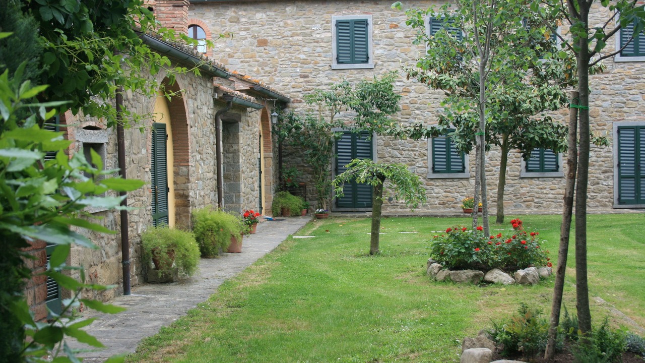 Photo of Outdoor in Camucia