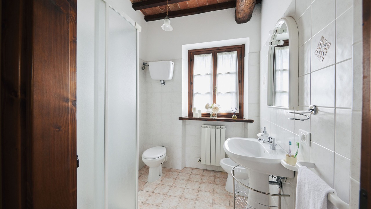 Photo of Bathroom in Camucia