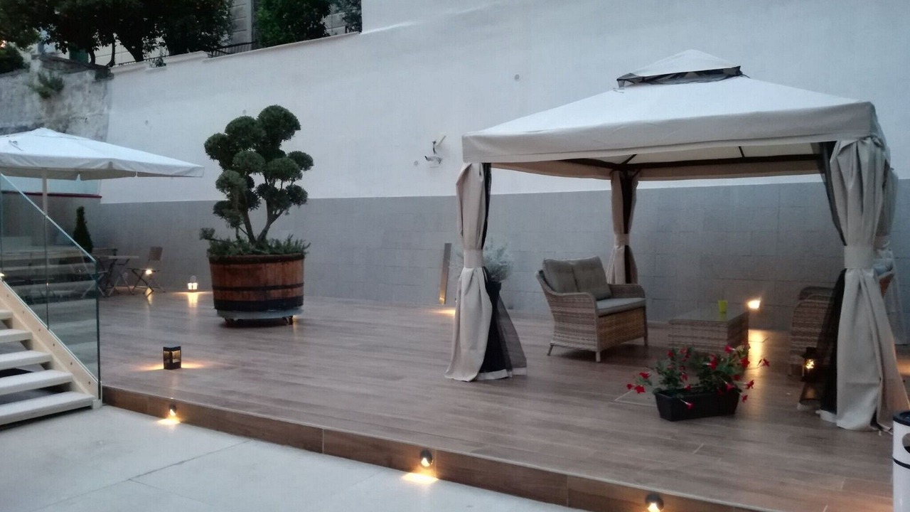 Photo of Outdoor in Naples