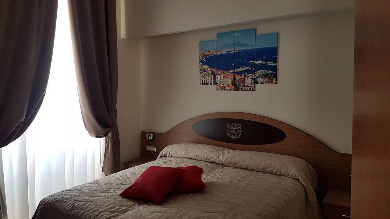 Photo of Bedroom in Naples