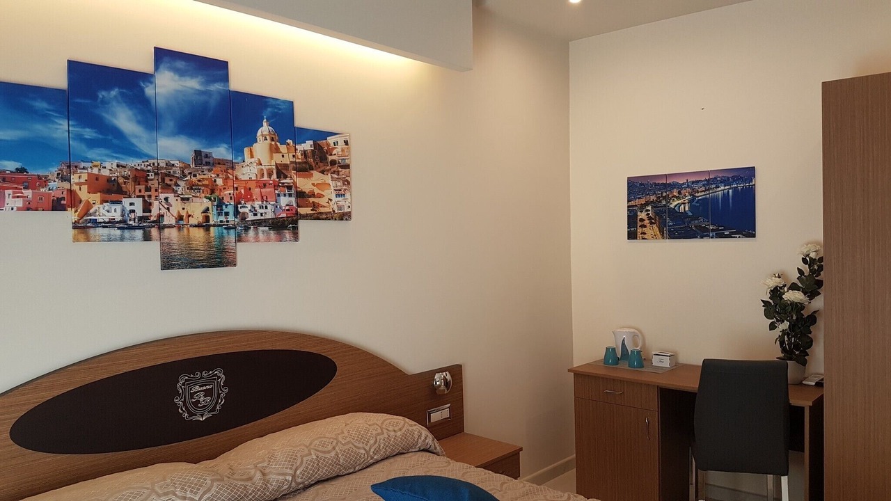 Photo of Bedroom in Naples