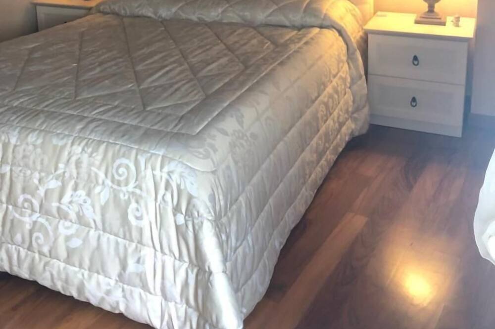Photo of Bedroom in Locri