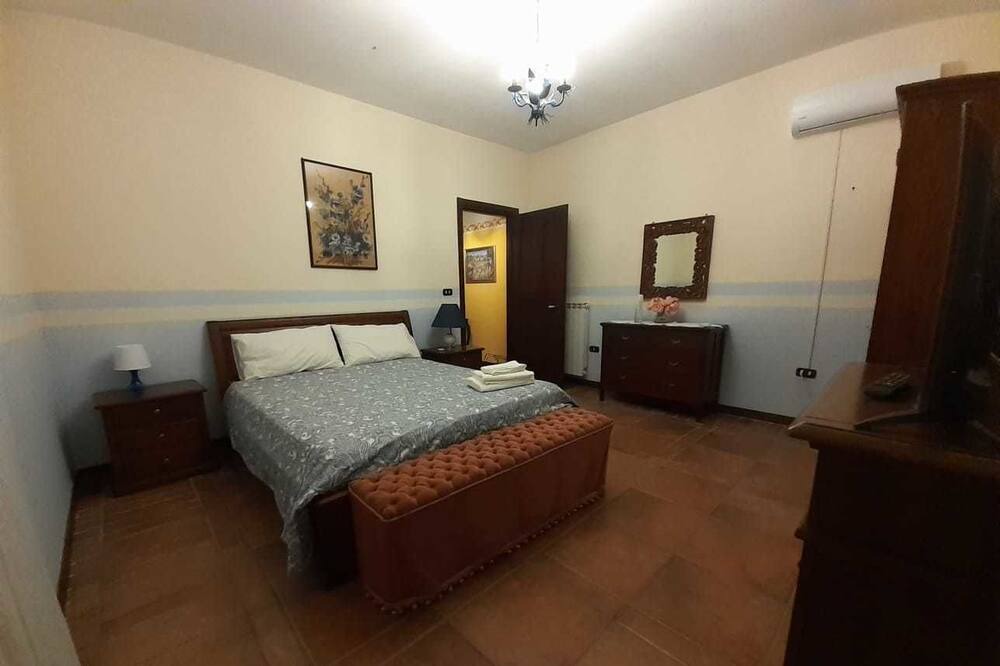 Photo of Bedroom in Castel Campagnano