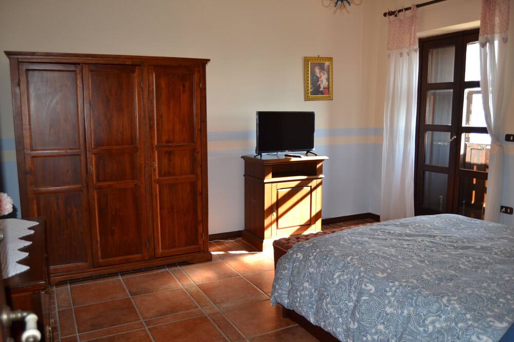 Photo of Bedroom in Castel Campagnano