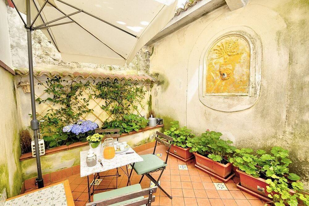 Photo of Patio Balcony in Rione Duomo