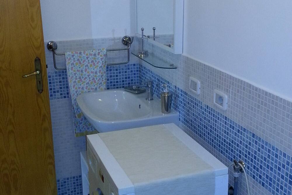 Photo of Bathroom in Torchiara