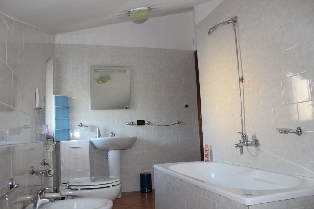 Photo of Bathroom in Carolei