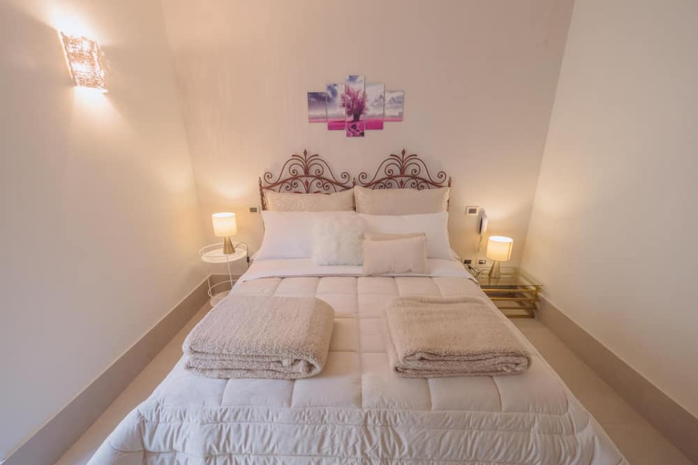 Photo of Bedroom in Nola