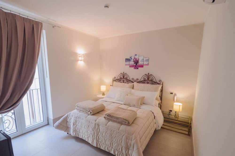 Photo of Bedroom in Nola