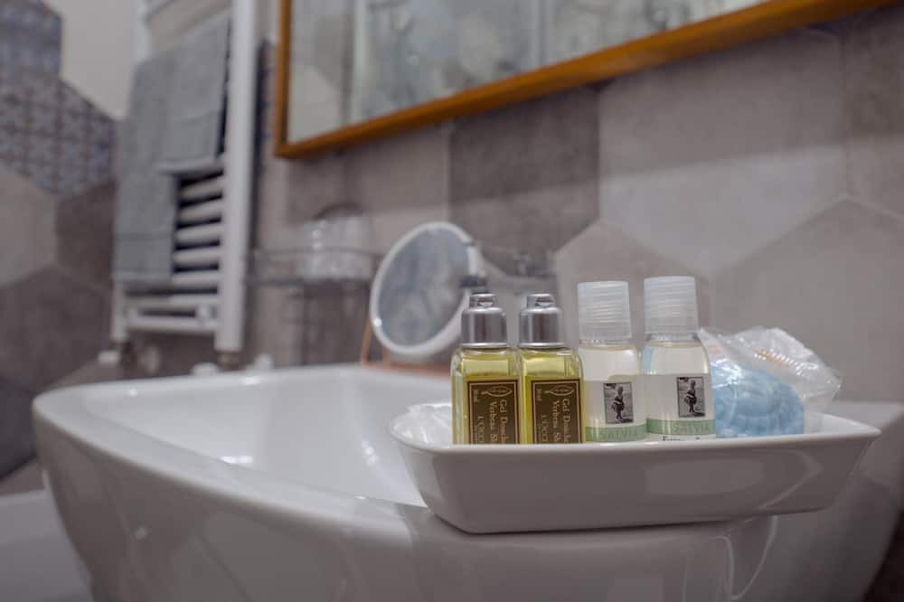 Photo of Bathroom in Nola