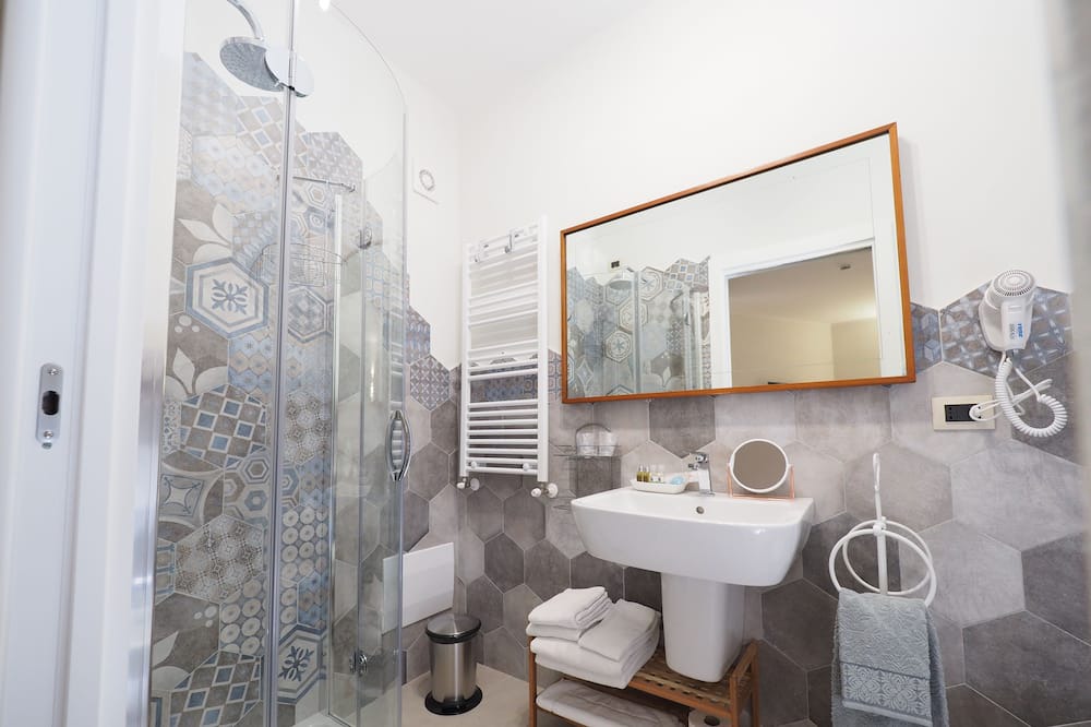 Photo of Bathroom in Nola