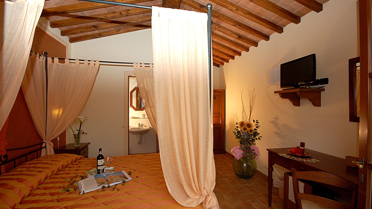 Photo of Bedroom in Castel San Gimignano