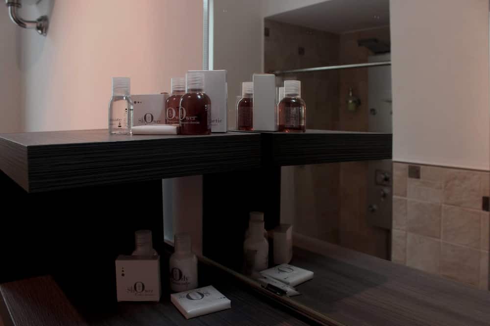 Photo of Bathroom in Paupisi