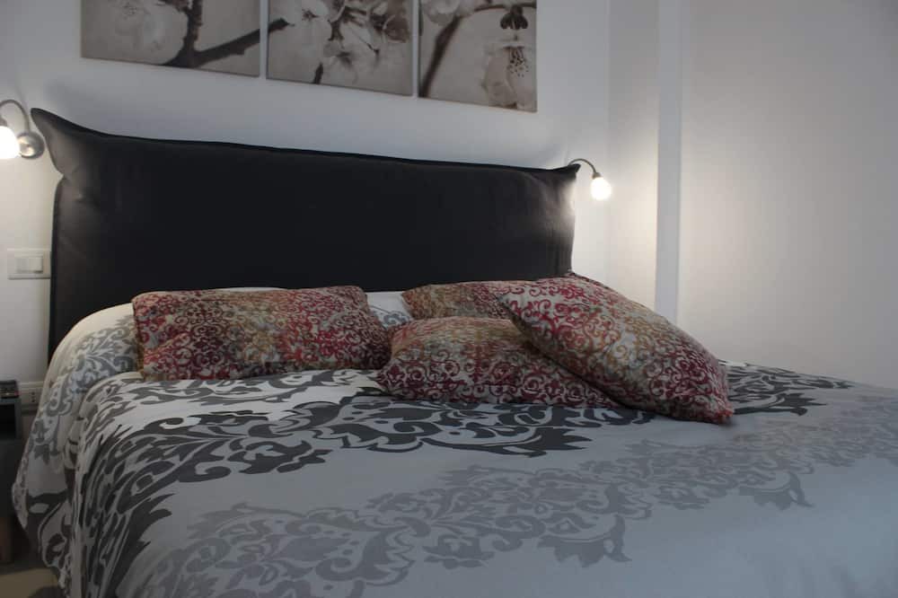 Photo of Bedroom in Paupisi