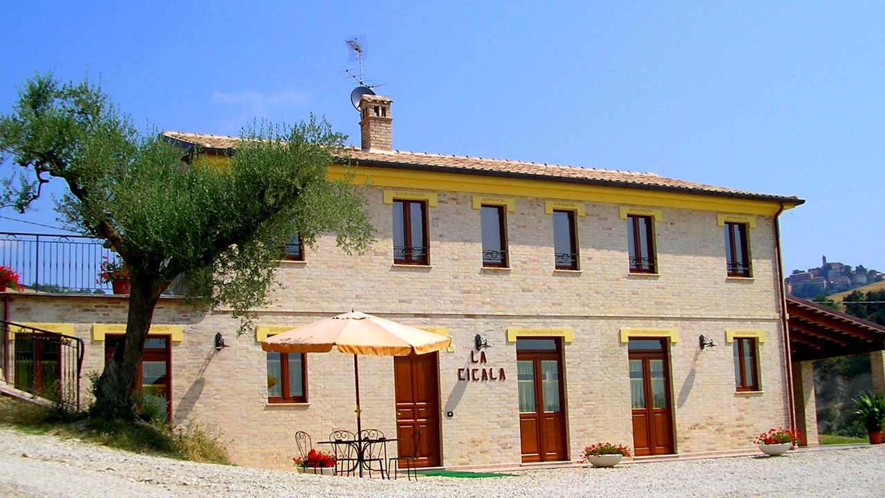 Photo of Outdoor in Carassai