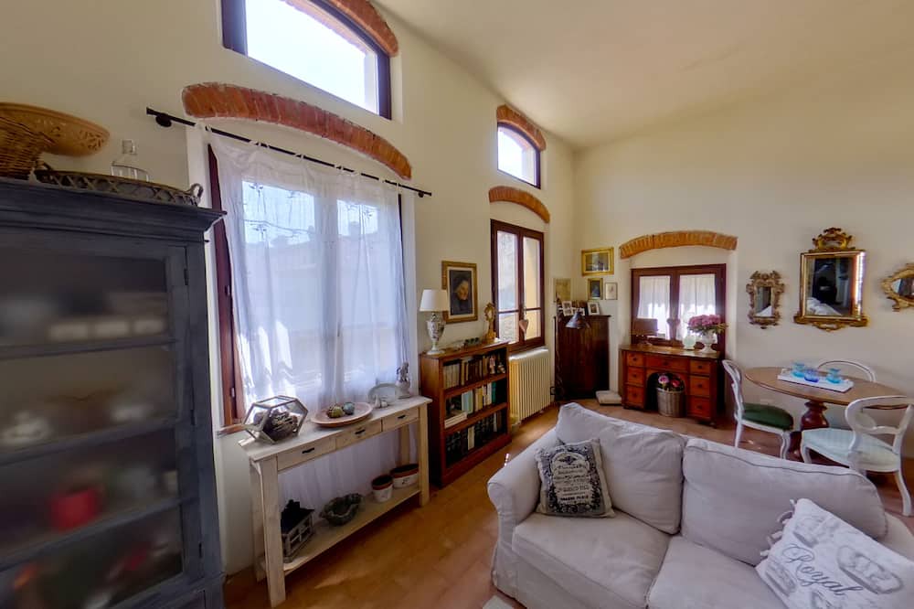 Photo of Livingroom in Badia Agnano