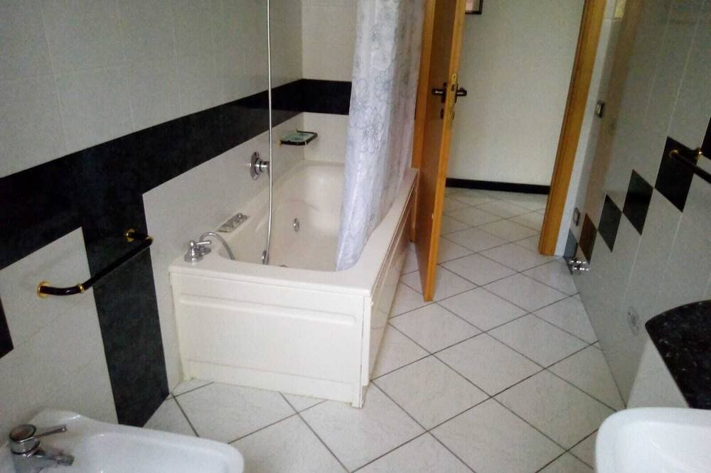 Photo of Bathroom in Bovara