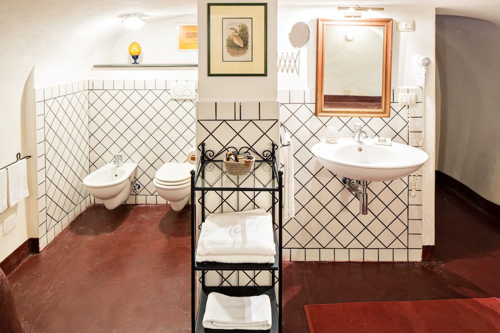 Photo of Bathroom in Nola