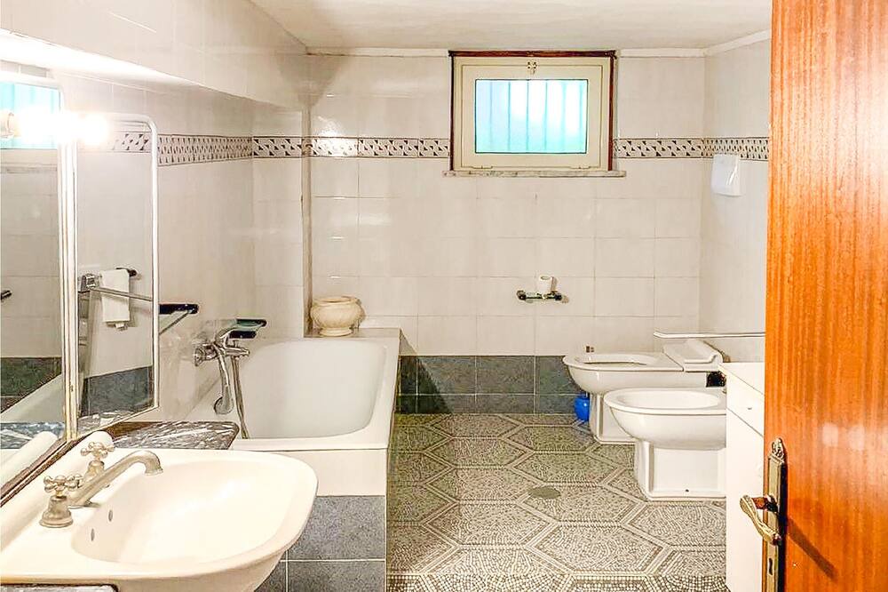 Photo of Bathroom in Calalunga-Pietragrande