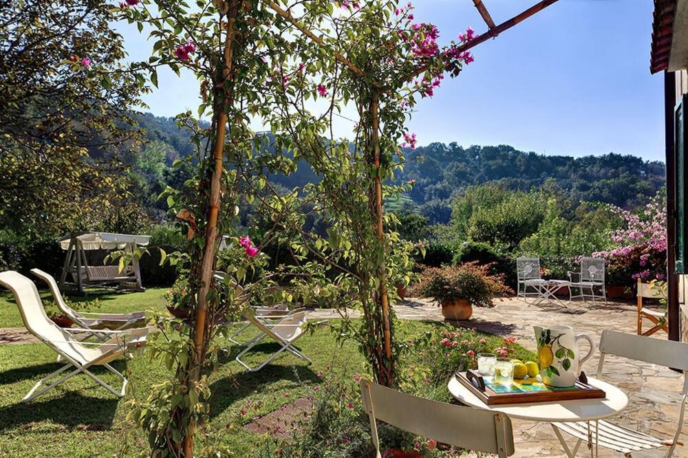 Photo of Patio Balcony in Schiazzano