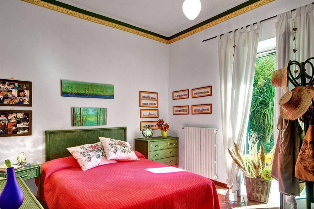 Photo of Bedroom in Schiazzano