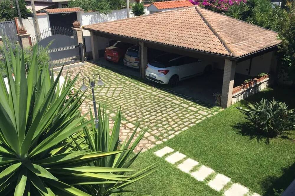 Photo of Outdoor in Palmi