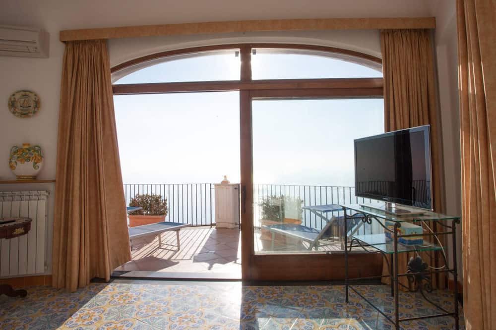 Photo of Livingroom in Furore