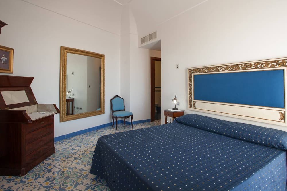 Photo of Bedroom in Furore