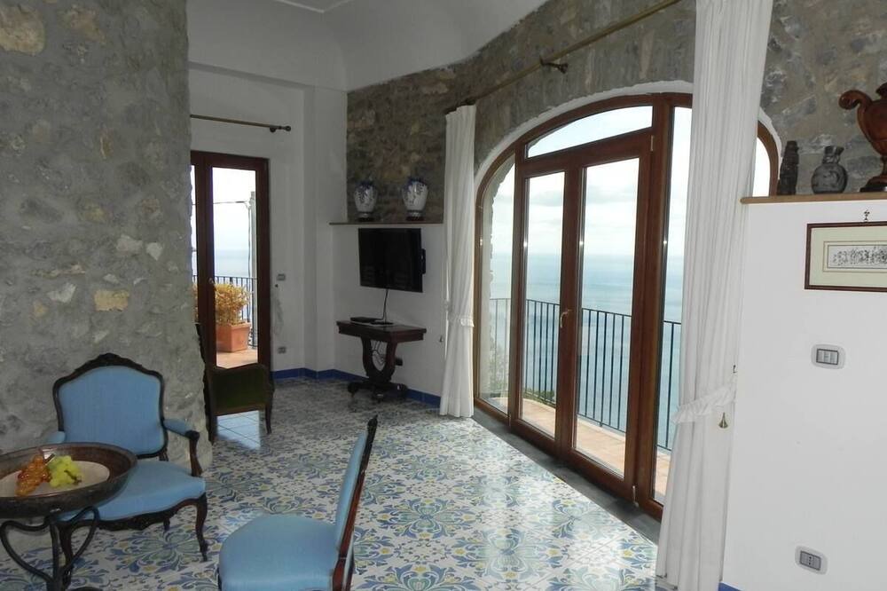 Photo of Livingroom in Furore