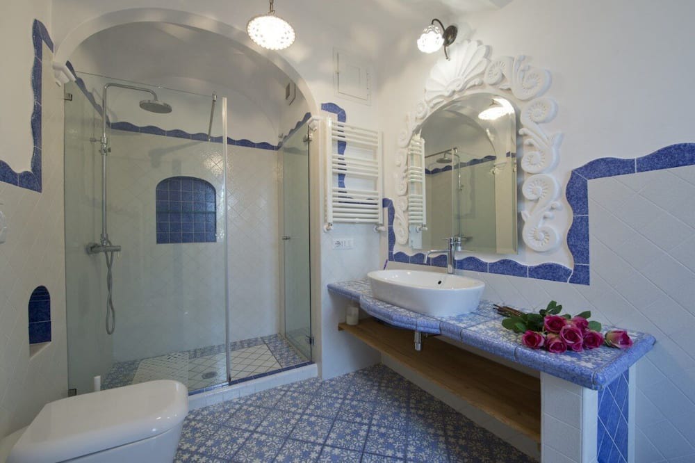 Photo of Bathroom in Chiesa Nuova