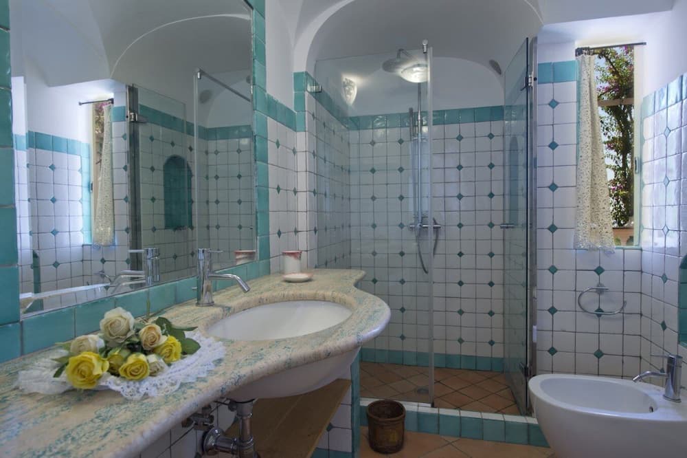 Photo of Bathroom in Chiesa Nuova