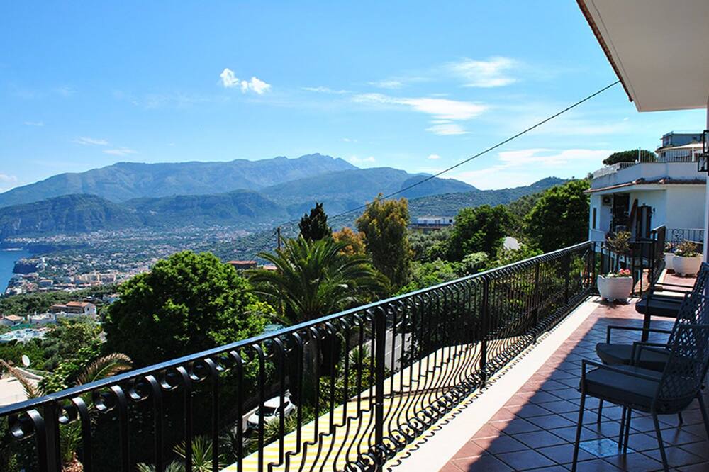 Photo of Patio Balcony in Priora