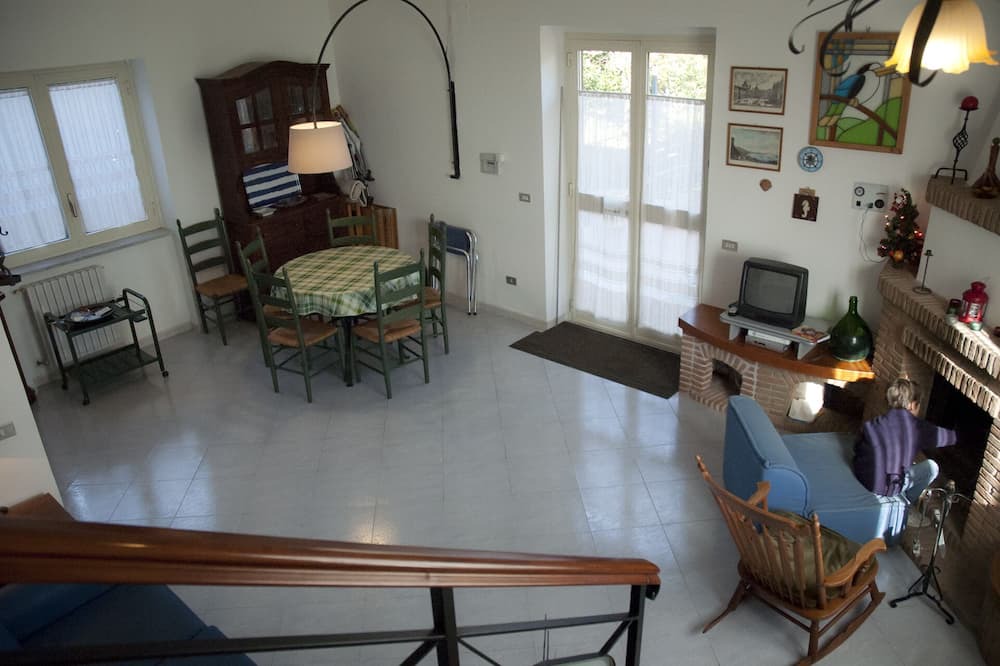 Photo of Livingroom in Arpaise