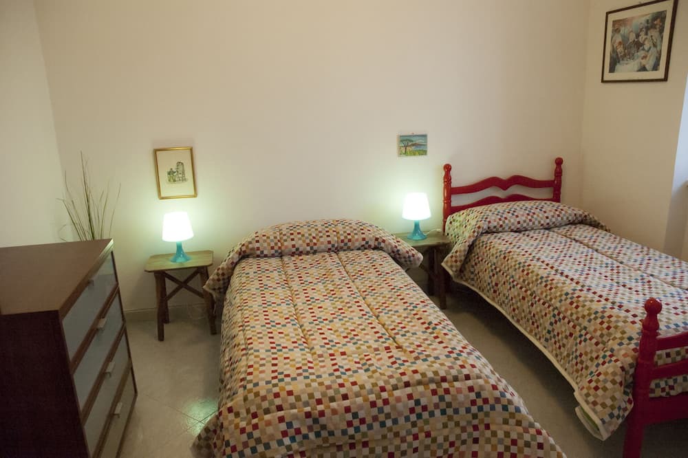 Photo of Bedroom in Arpaise