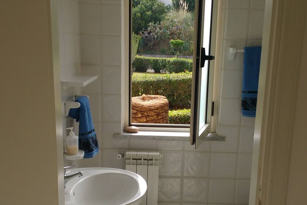 Photo of Bathroom in Parghelia