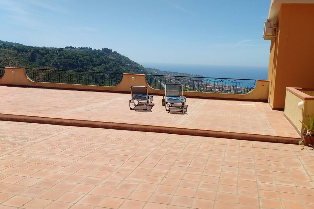 Photo of Patio Balcony in Parghelia