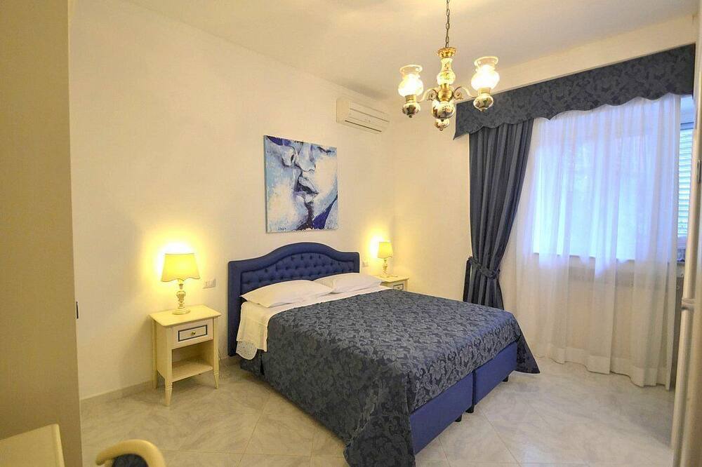 Photo of Bedroom in Montepertuso