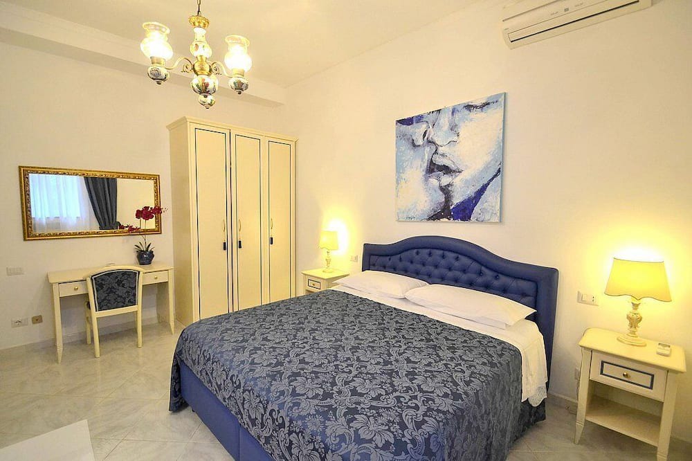Photo of Bedroom in Montepertuso