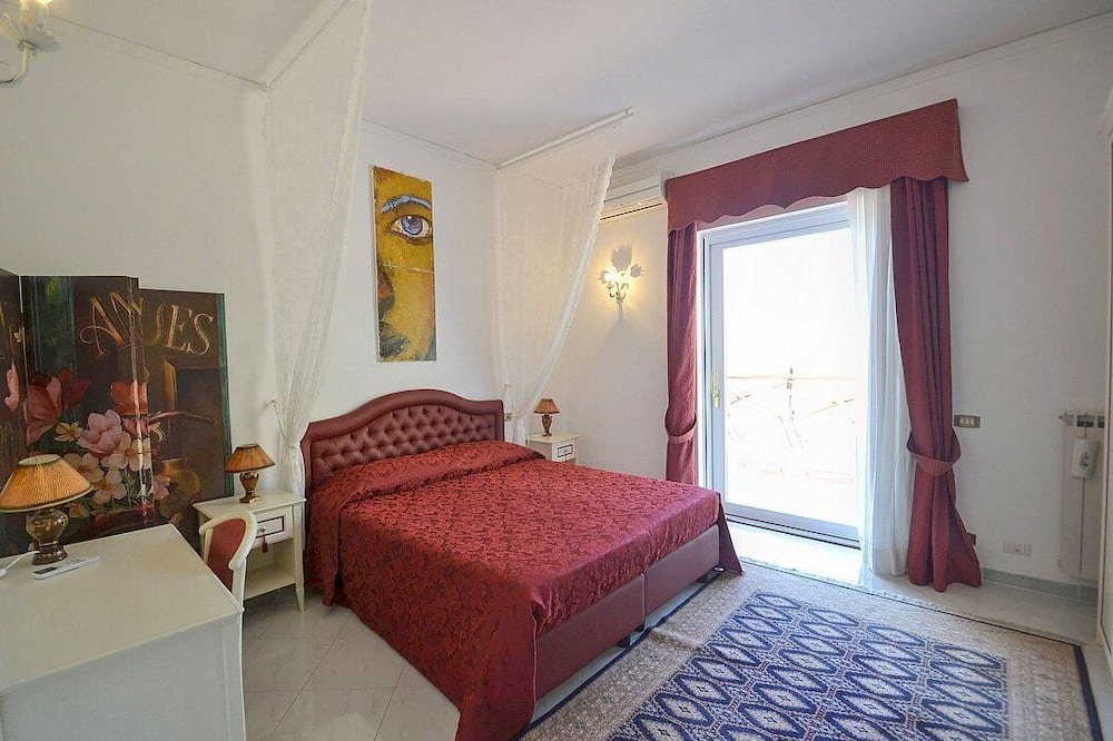 Photo of Bedroom in Montepertuso