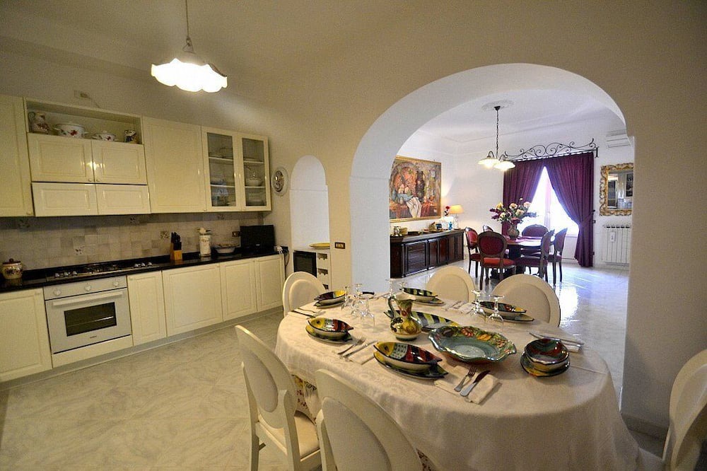 Photo of Kitchen in Montepertuso