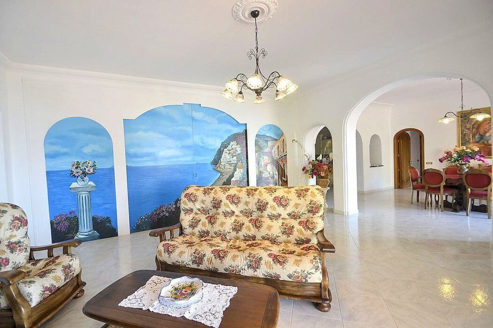 Photo of Livingroom in Montepertuso