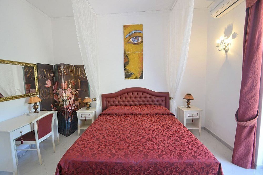 Photo of Bedroom in Montepertuso