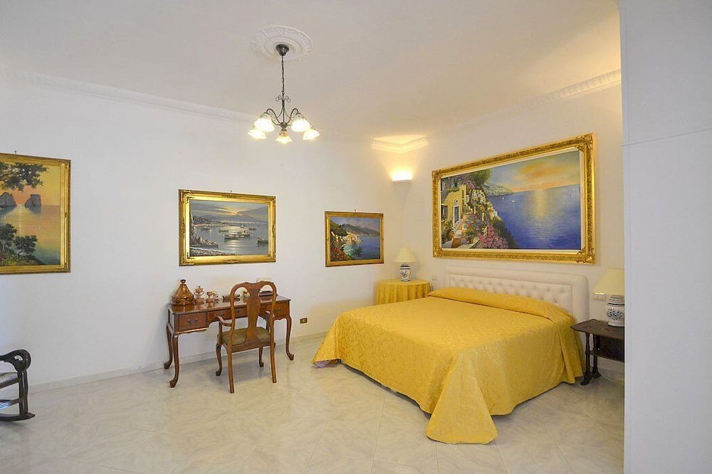 Photo of Bedroom in Montepertuso