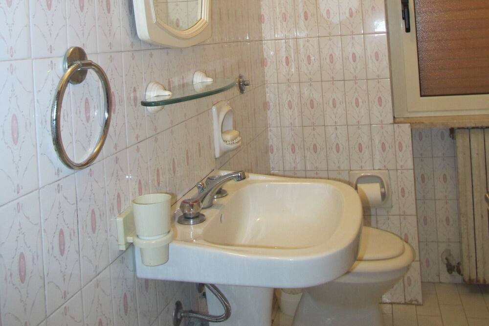 Photo of Bathroom in Villapiana Lido