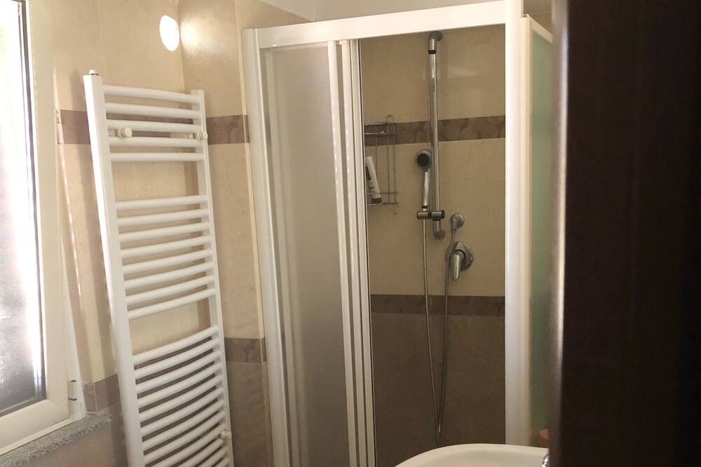 Photo of Bathroom in Villa San Giovanni