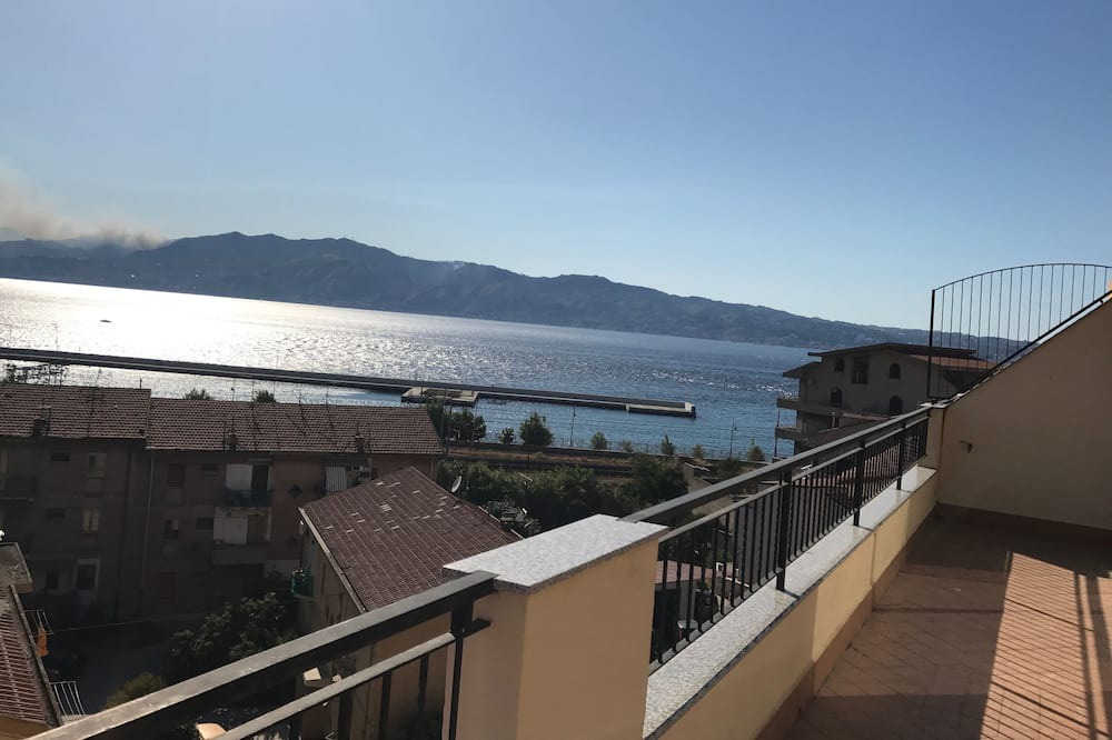 Photo of Patio Balcony in Villa San Giovanni