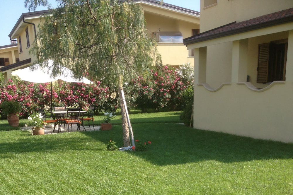 Photo of Outdoor in Caulonia