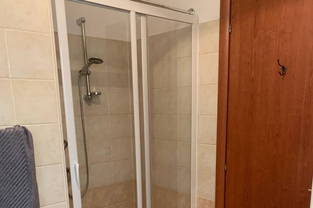 Photo of Bathroom in Caulonia