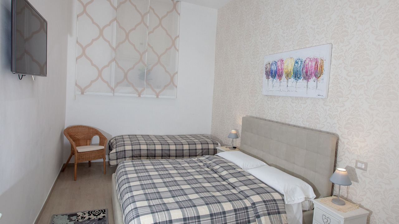 Photo of Bedroom in Naples City Centre